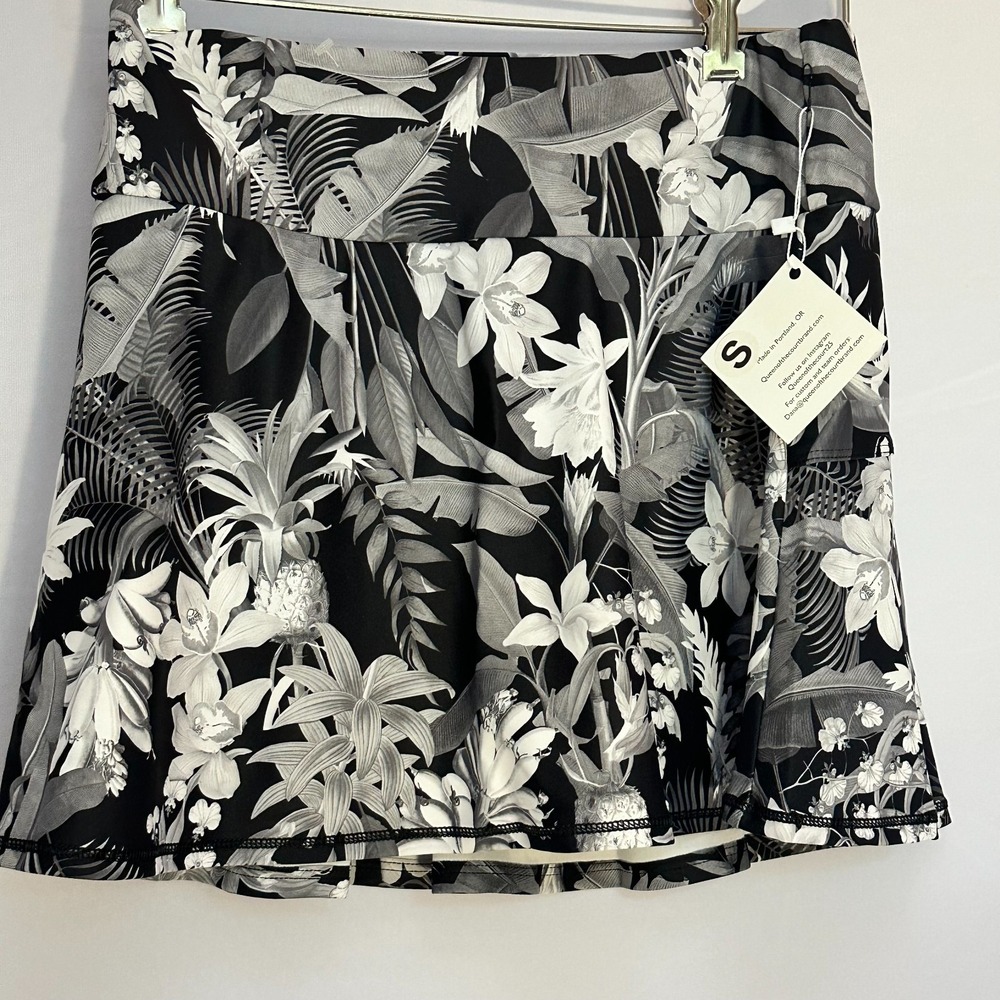 Queen Of The Court Women's Athletic Skort Skirt- Tennis, Pickleball - sz Small